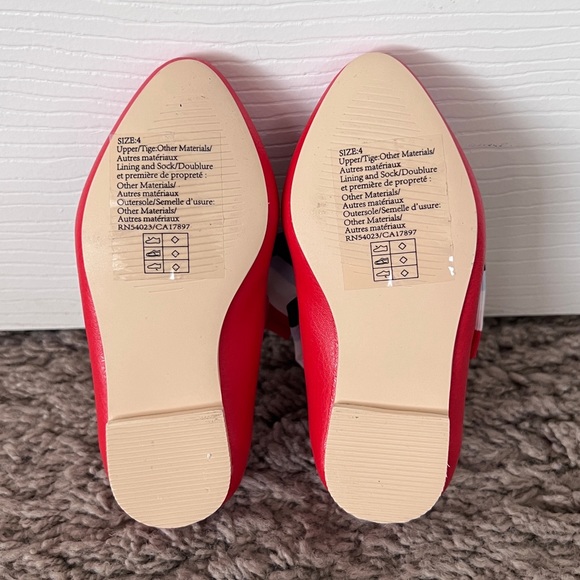 Janie and Jack baby/toddler size 4 red flat dress shoe with bow - Picture 4 of 8